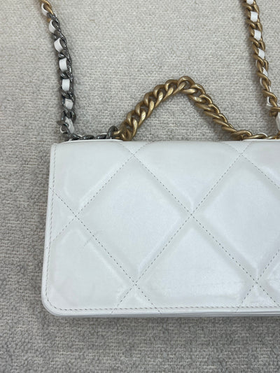 Chanel 19 WOC White Lambskin