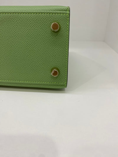 Hermès Kelly 25 Sellier Vert Criquet GHW
