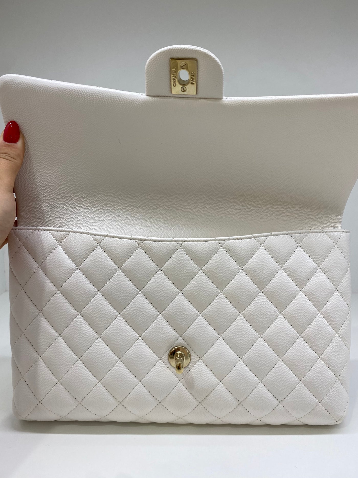 Chanel Clutch Off-White GHW