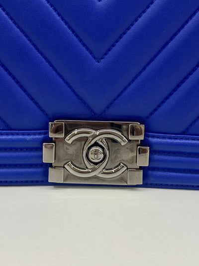 Chanel Boy Bag Medium - Electric Blue (series 24)