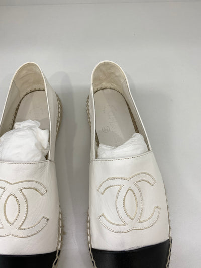 Chanel Espadrilles White Leather Size 37