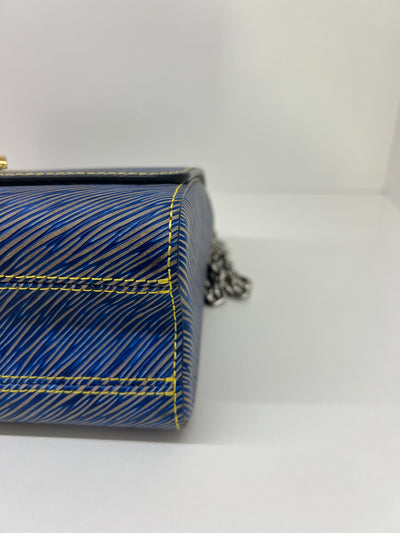 Louis Vuitton Twist MM Blue