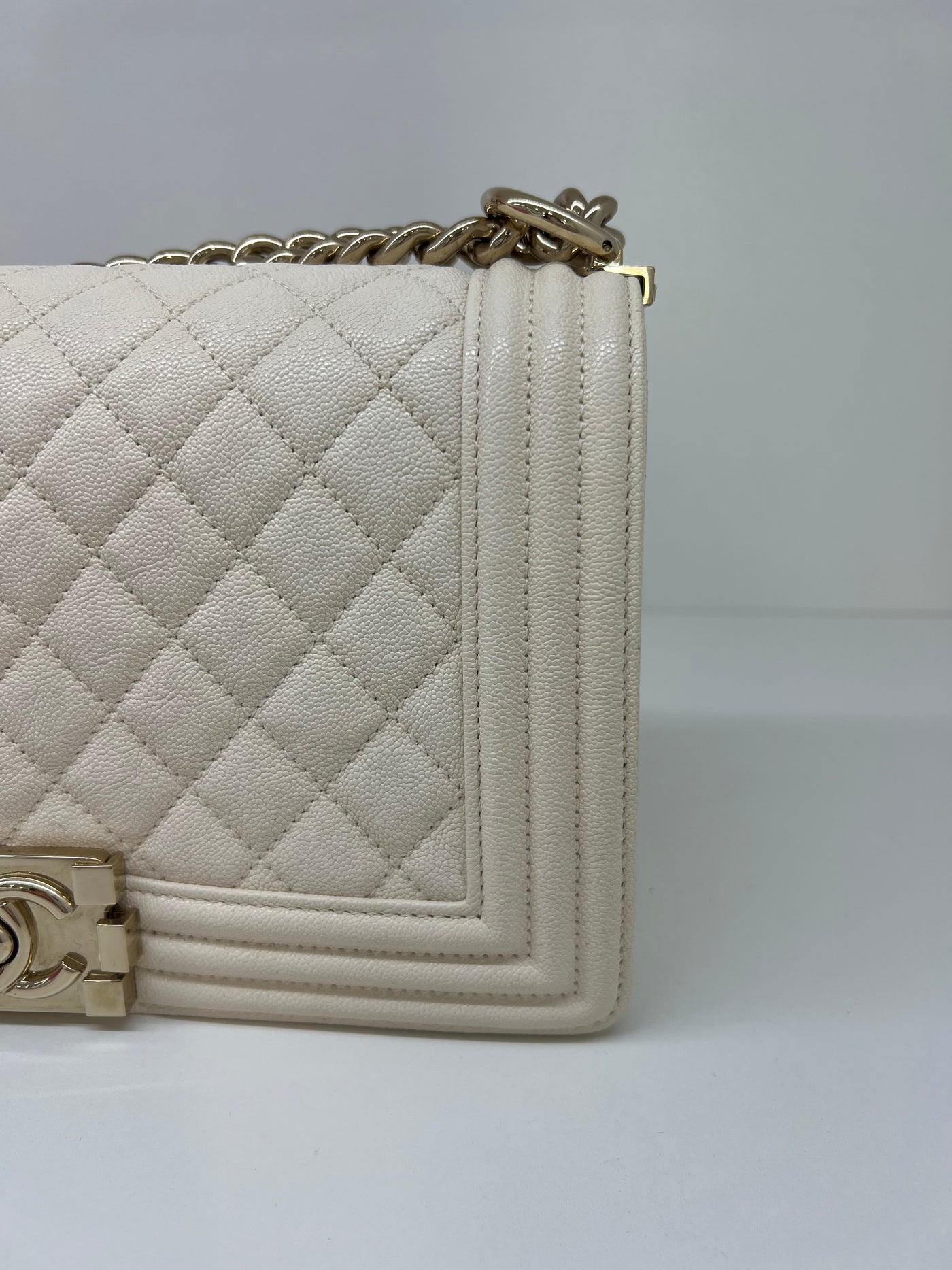 Chanel Boy Bag Medium White CGHW