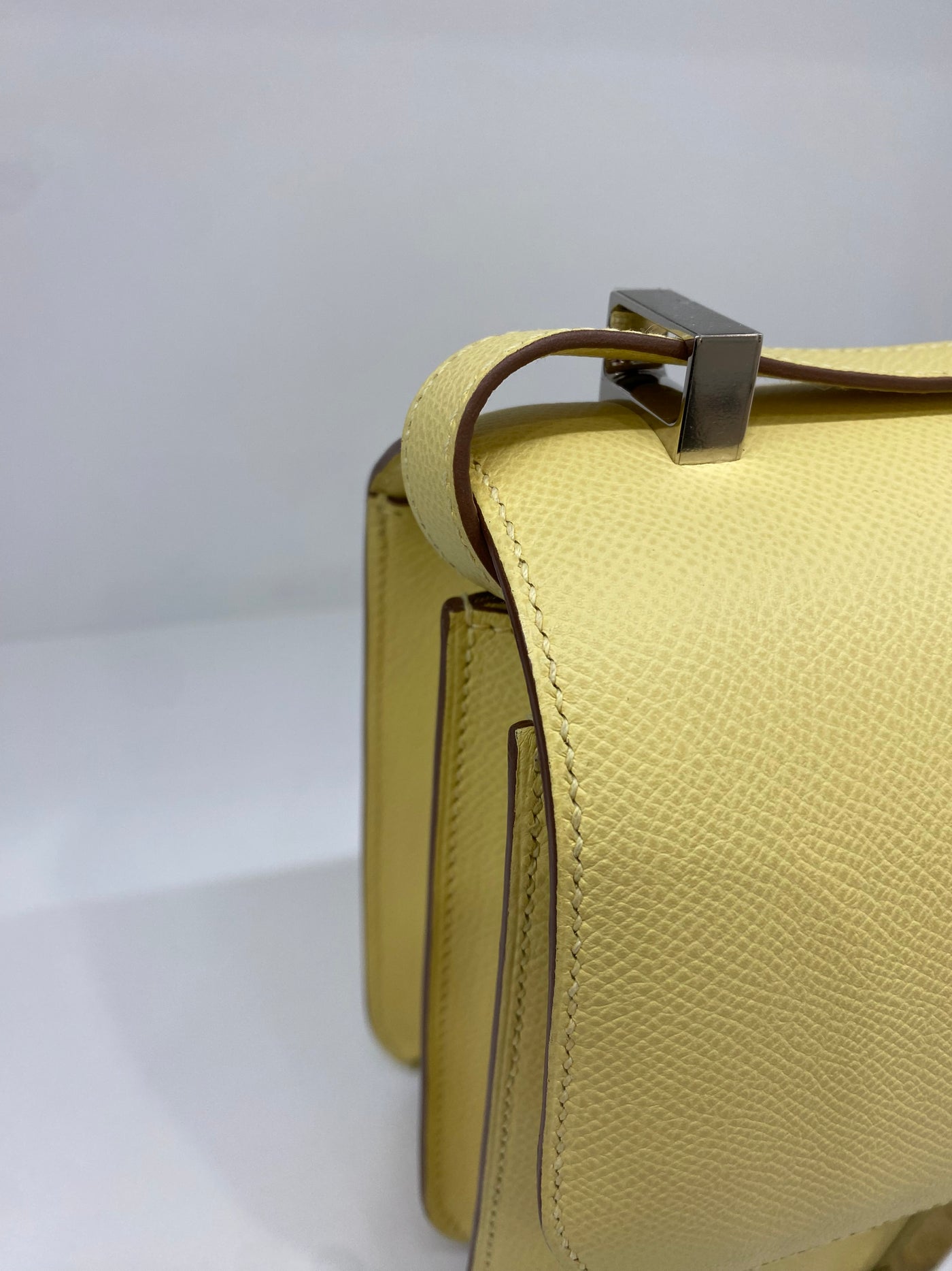 Hermes Constance 24 Jaune Poussin Epsom PHW