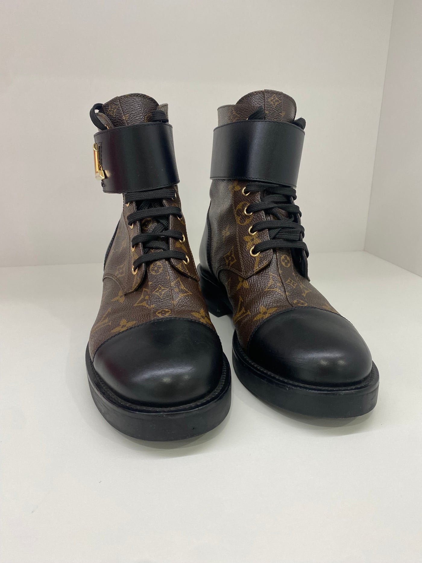 Louis Vuitton Monogram Wonderland Twist Boots size 39
