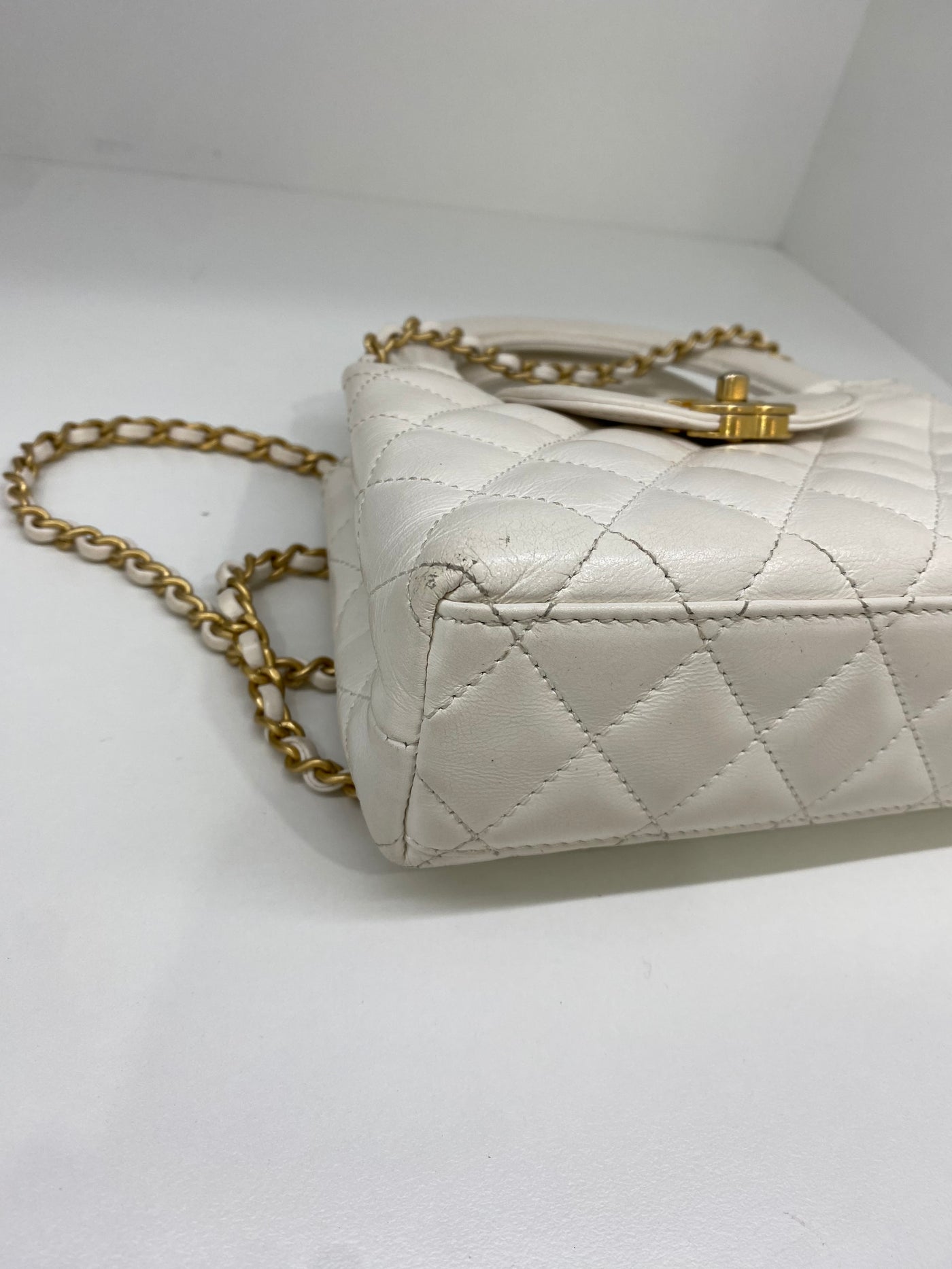 Chanel Kelly Cream GHW