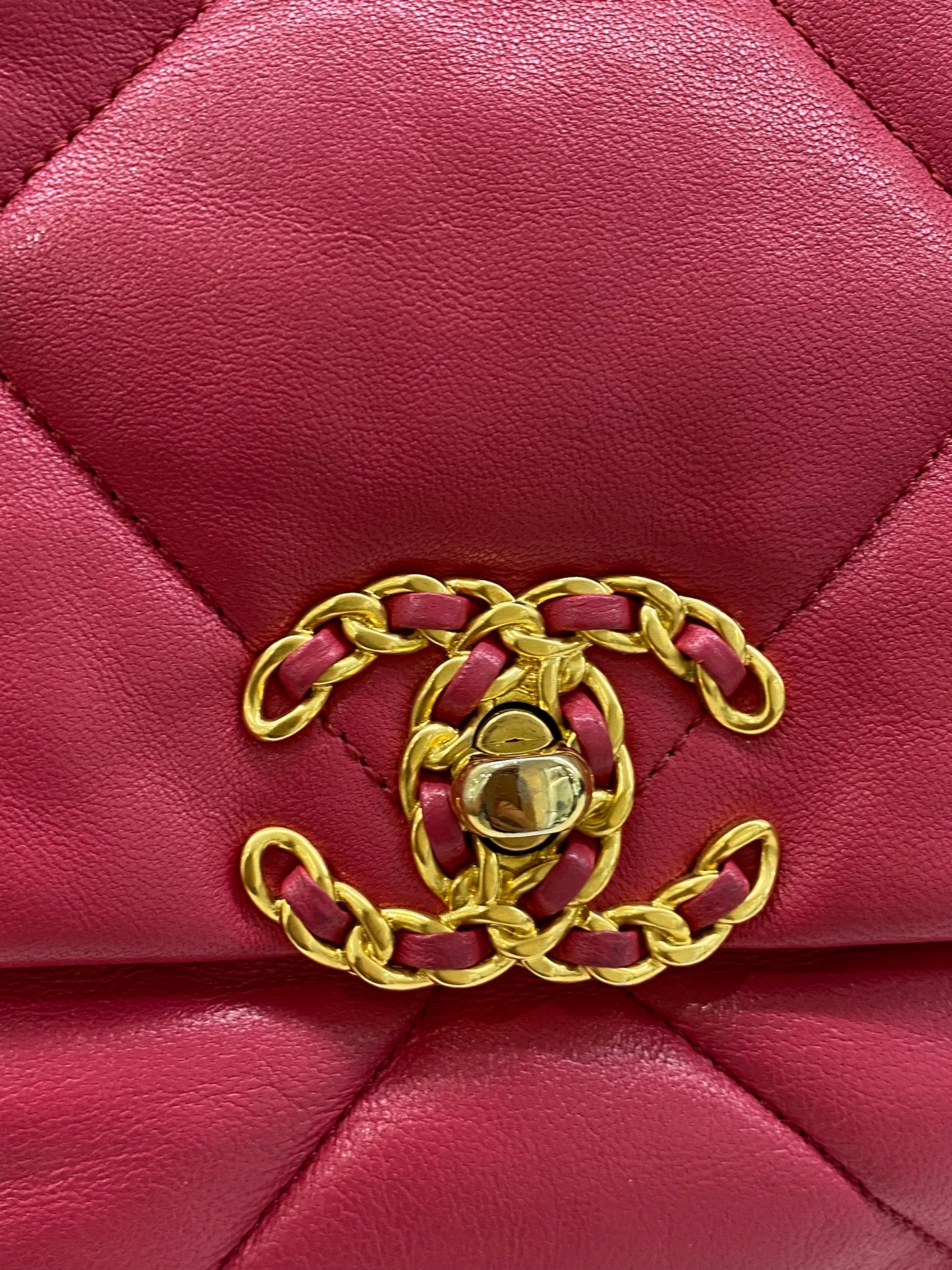 Chanel 19 Large (Medium) Fuchsia Pink GHW