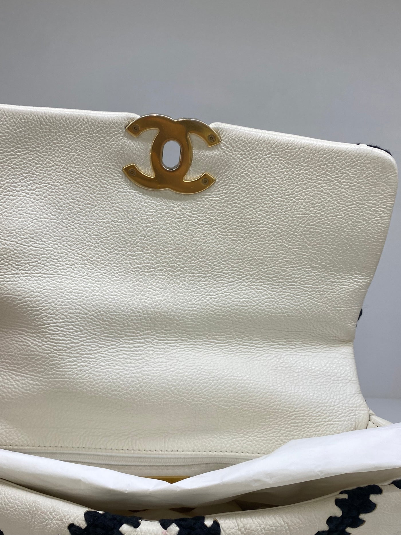 Chanel 19 Bag Large White/Black
