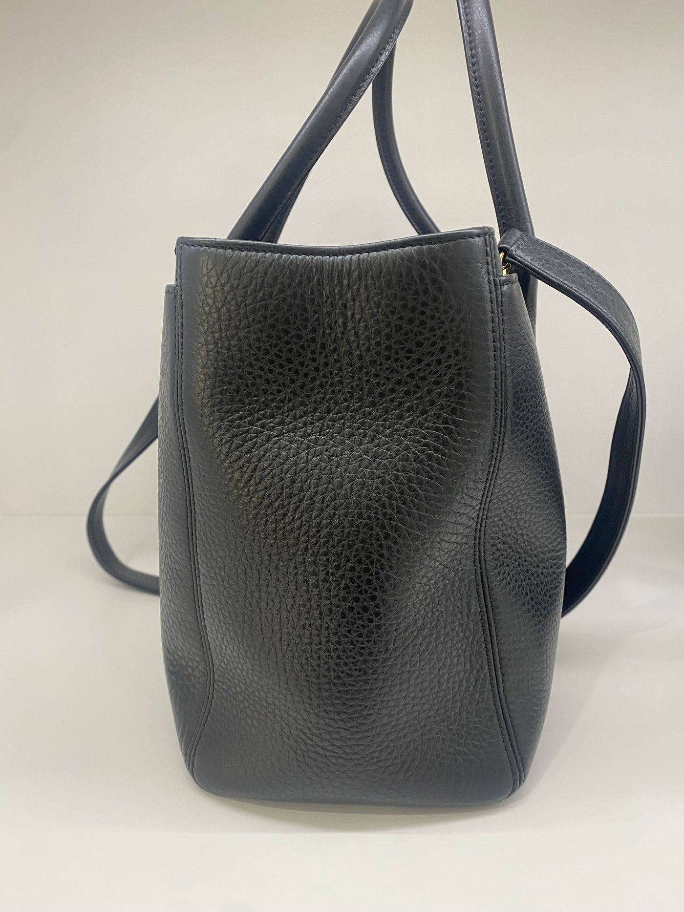 Chanel Executive Cerf Tote XL Black GHW