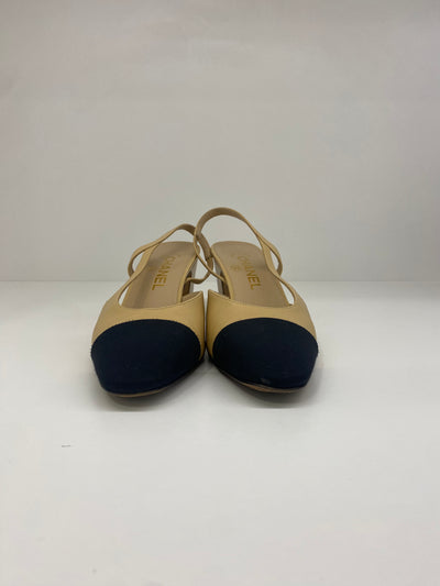 Authentic Chanel Staff Uniform Ballerina Flats Came and Black Sizes:36c  Condition: Like New Comes with Box, Women's Fashion, Footwear, Flats &  Sandals on Carousell