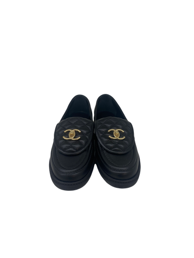 Chanel CC turnlock Loafers 38