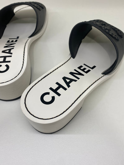 Chanel Black and White Sandals 37.5