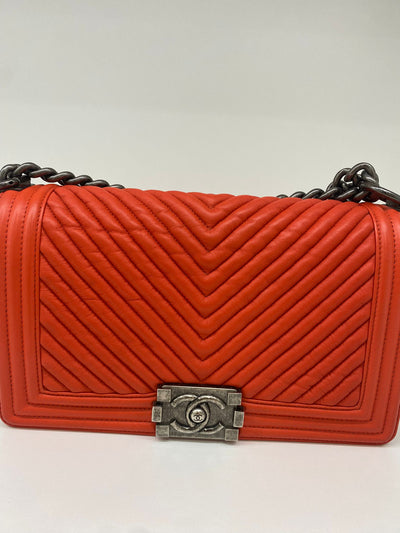 Chanel Medium Boy Bag - blood orange - Ruthenium Hardware