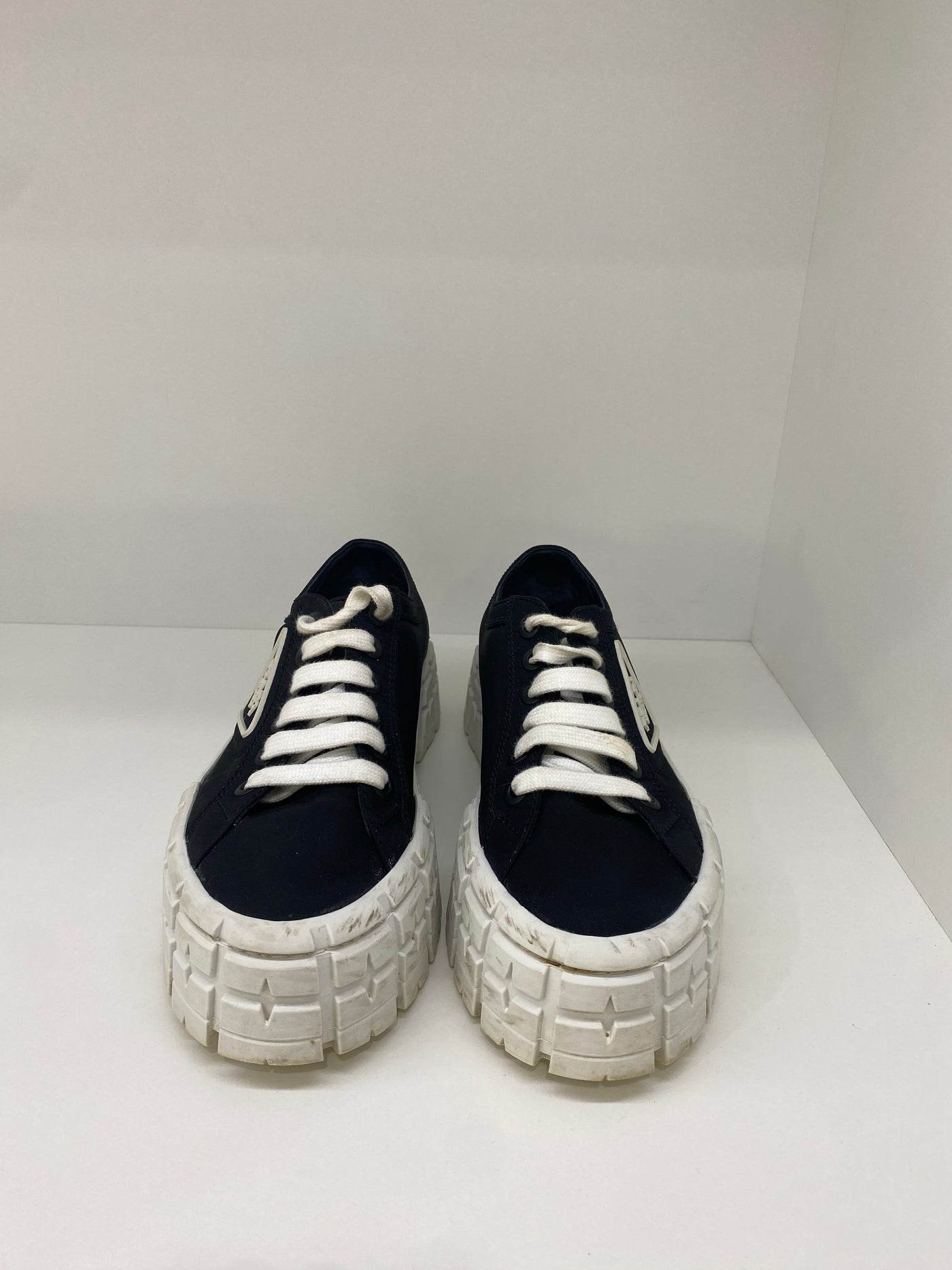 Prada Platform Sneakers Black/White 39.5