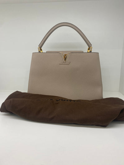 Louis Vuitton Capucines MM Beige