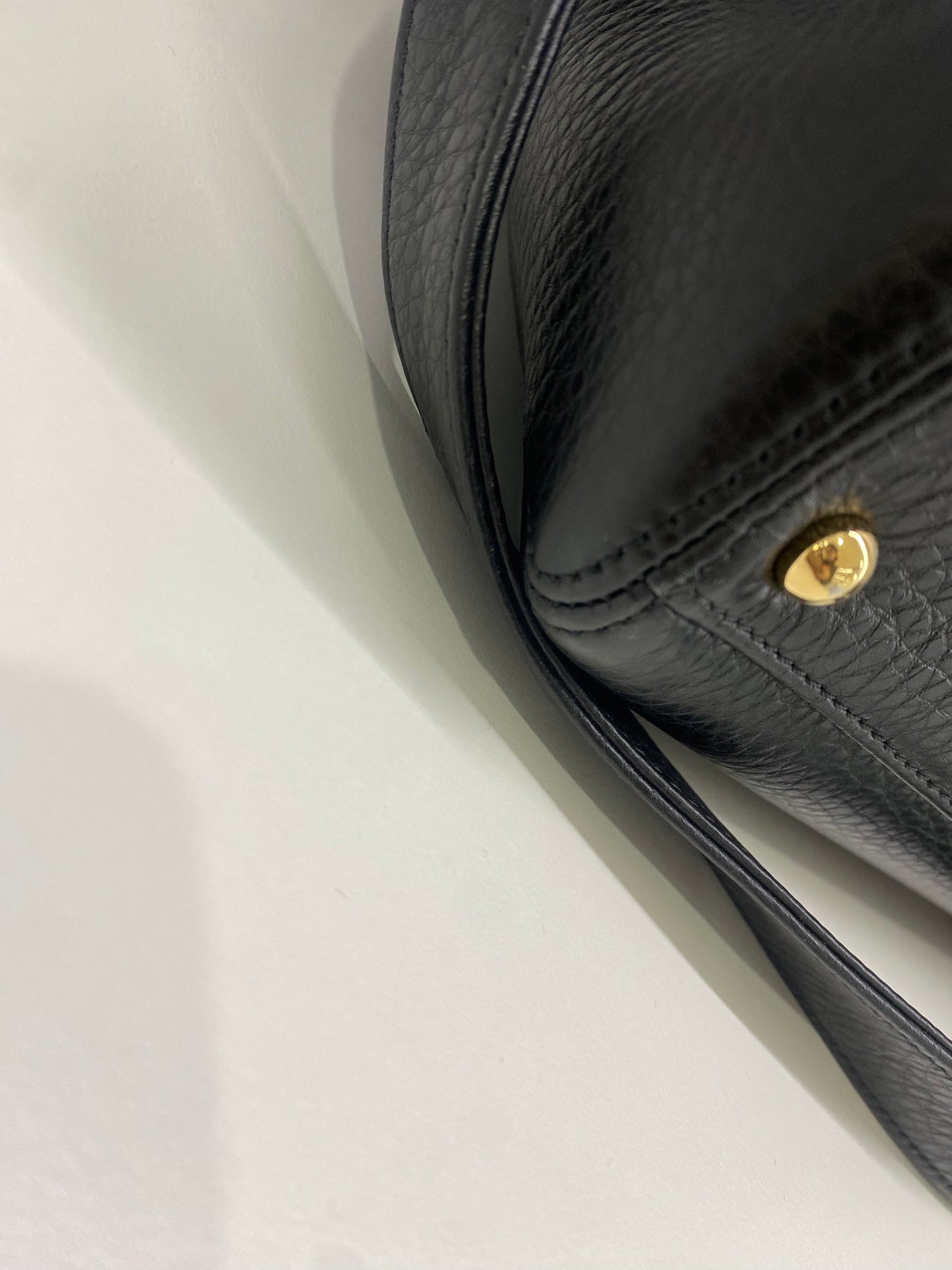 Chanel Executive Cerf Tote XL Black GHW