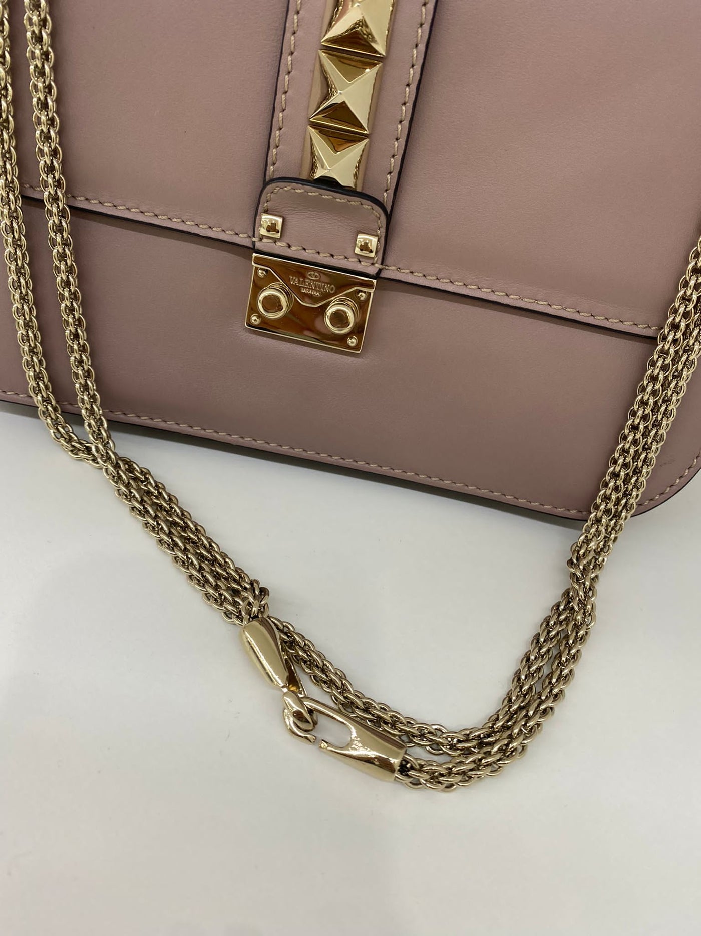 Valentino Rockstud Handbag - Light pink