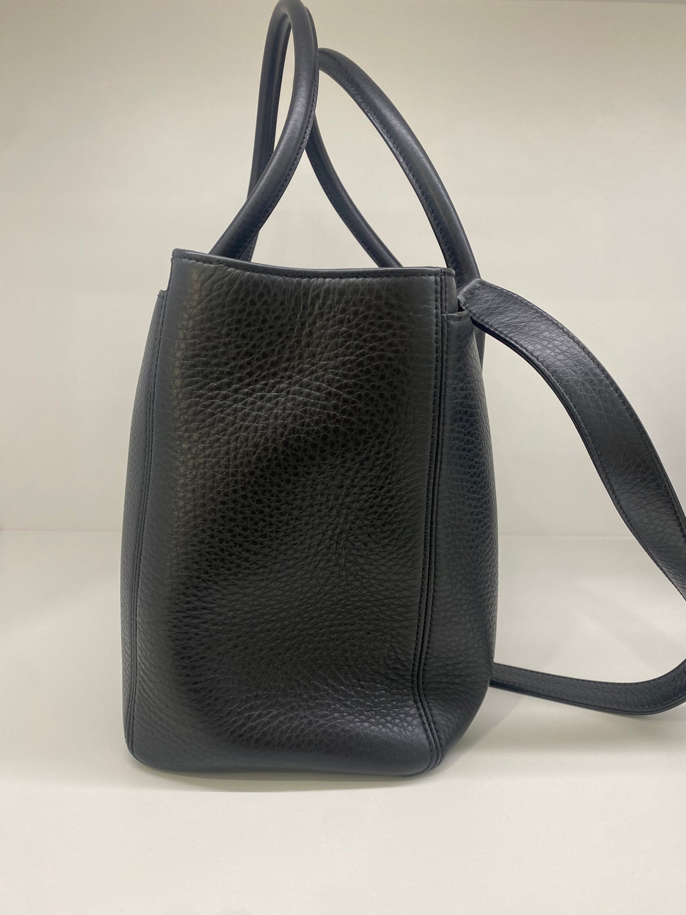 Chanel Executive Cerf Tote XL Black GHW