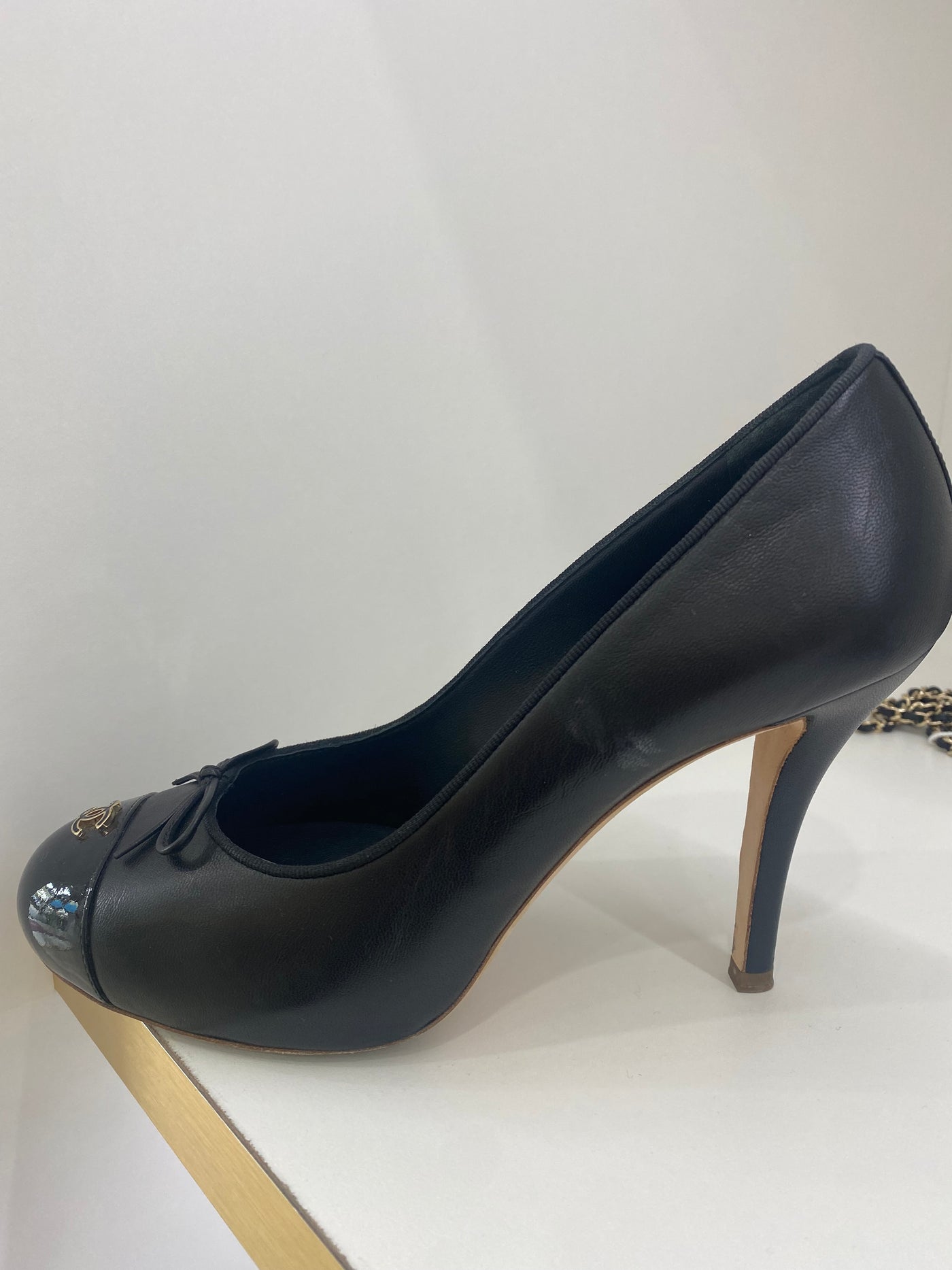 Chanel Black Pumps Size 39 - SOLD
