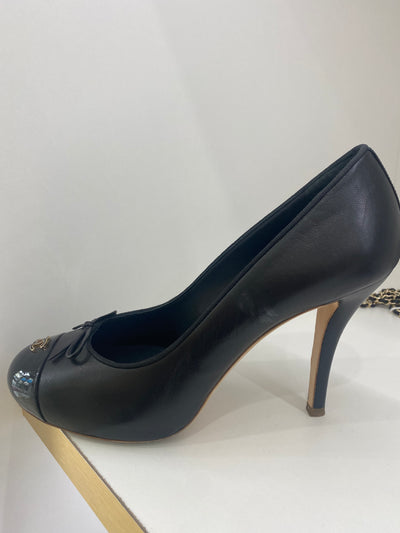 Chanel Black Pumps Size 39 - SOLD