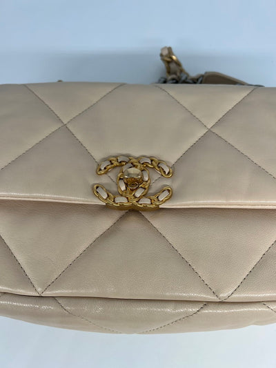 Chanel 19 - Small Nude - SOLD