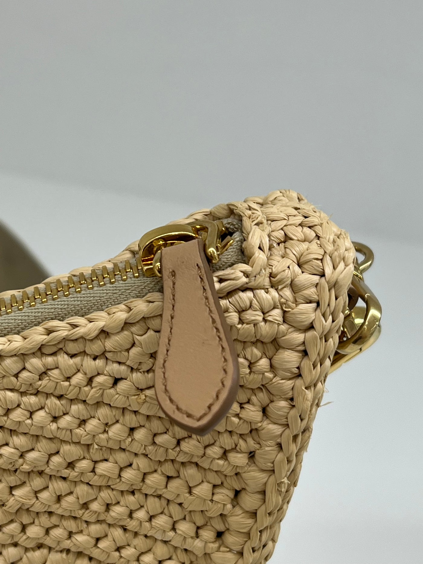 Prada Re-edition Raffia