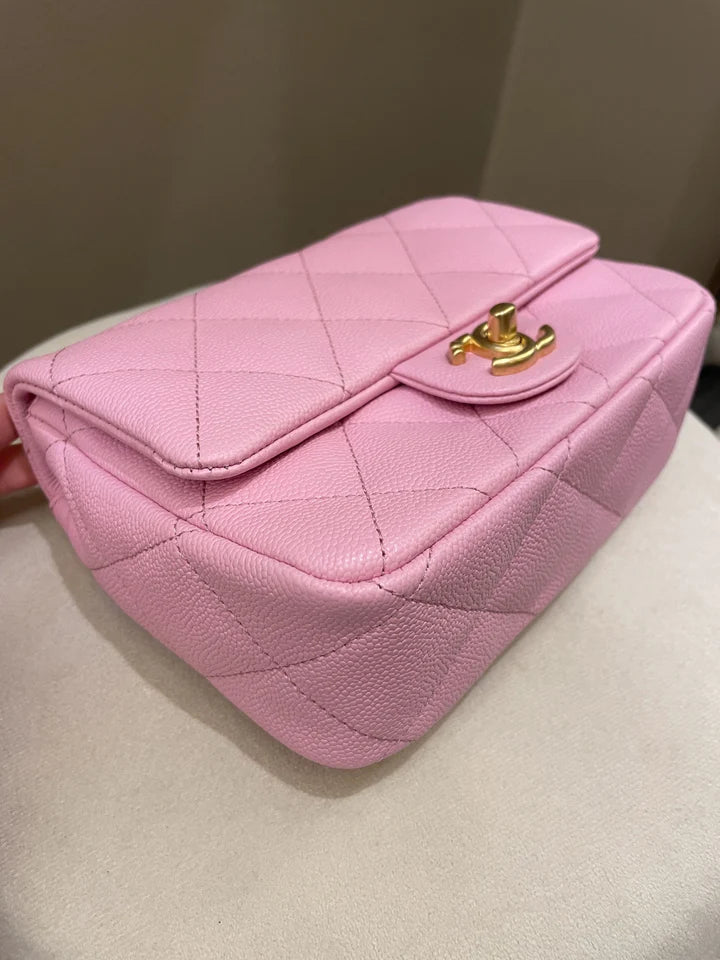 CHANEL Caviar Quilted Sweetheart Flap Pink 1269530