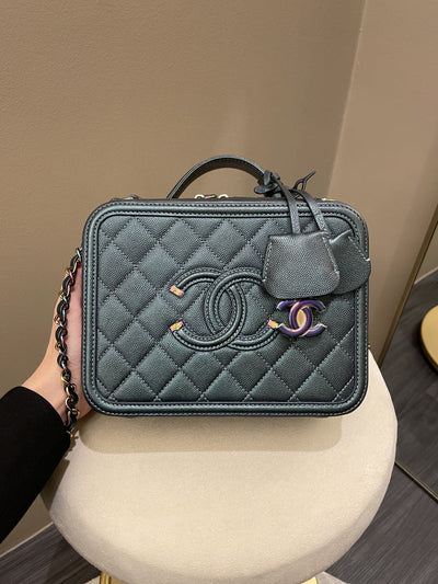 Chanel Filigree Vanity Case Iridescent Turquoise (OE)