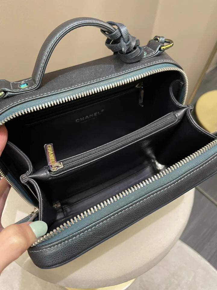 Chanel Filigree Vanity Case Iridescent Turquoise (OE)