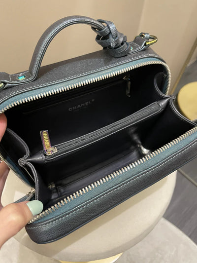 Chanel Filigree Vanity Case Iridescent Turquoise (OE)