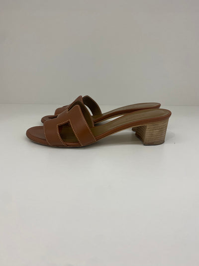 Hermes Oasis in Gold - Size 35.5
