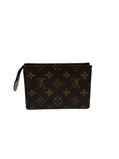 Louis Vuitton Toiletry 15