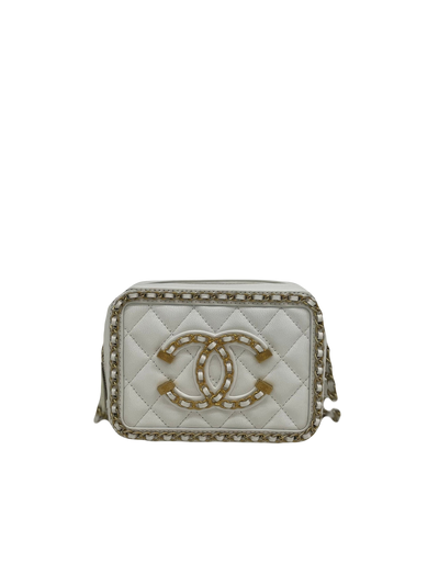 Chanel White Vanity Small - Chain Detail