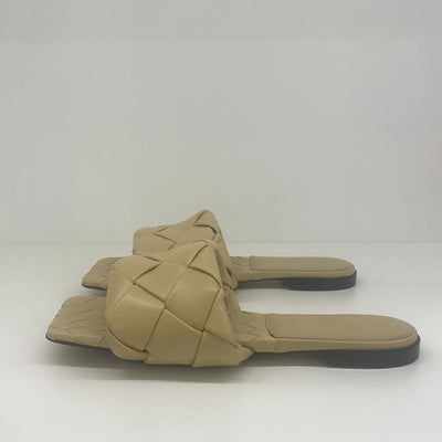 Bottega Veneta Nude Lido Mule Size 38