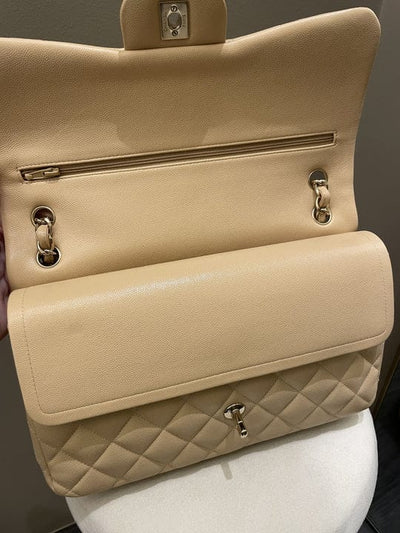 Chanel Classic  Jumbo Flap Beige Caviar GHW (OE)