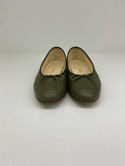 Chanel Ballet Flats Olive size 36