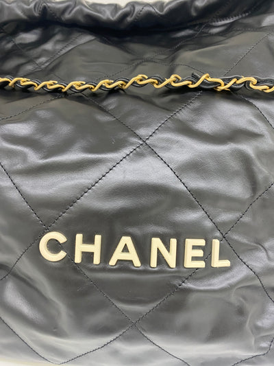 Chanel 22 Bag Black