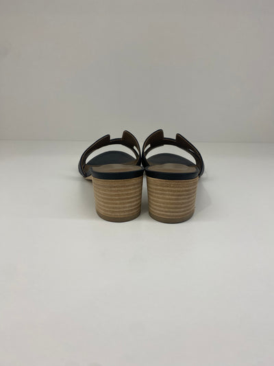 Hermes Oasis in Black - Size 35.5