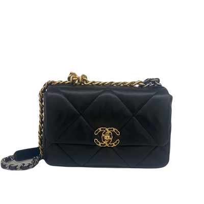 Chanel 19 - Small Black