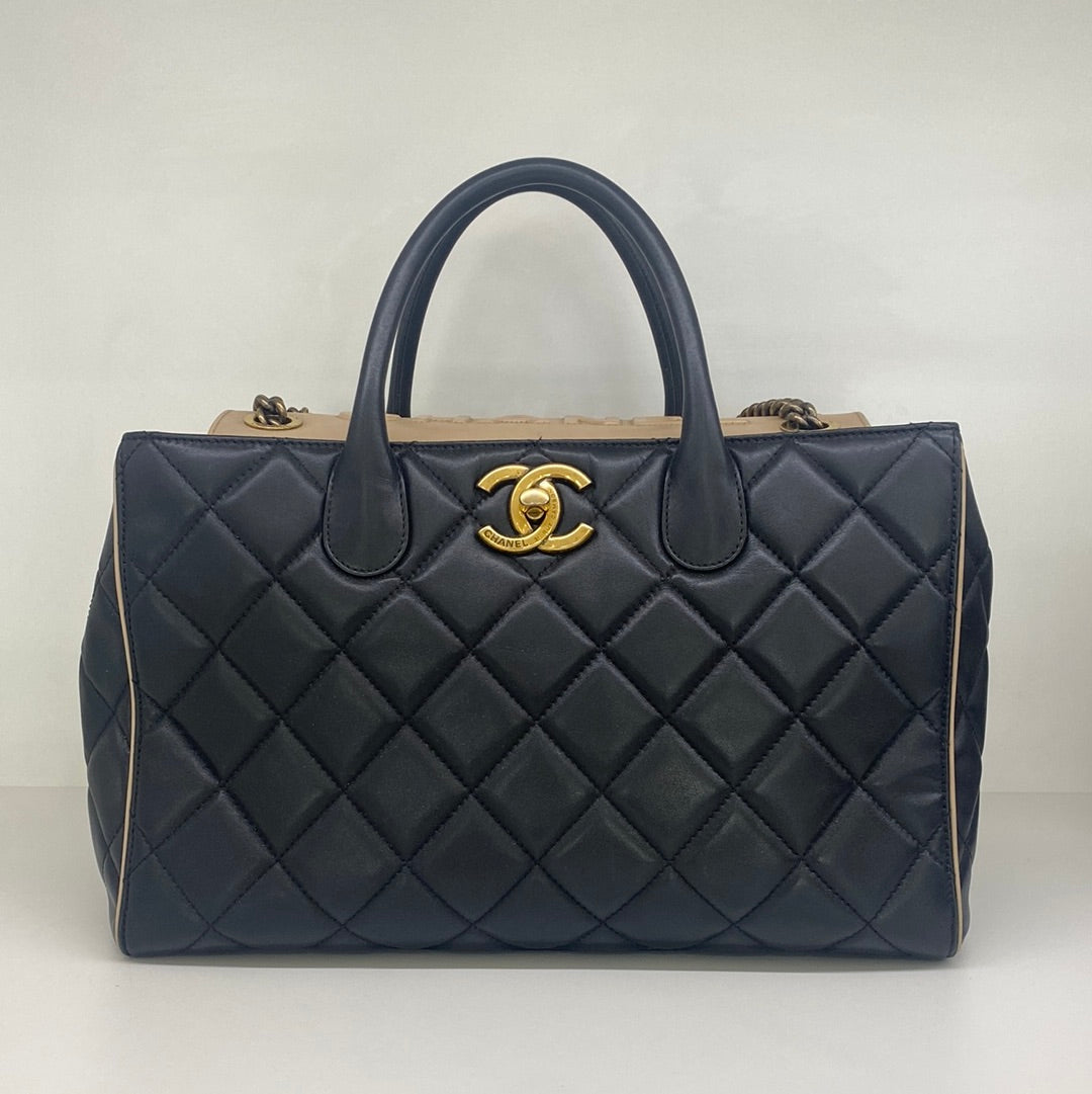 Chanel Large Tote Black (OE)