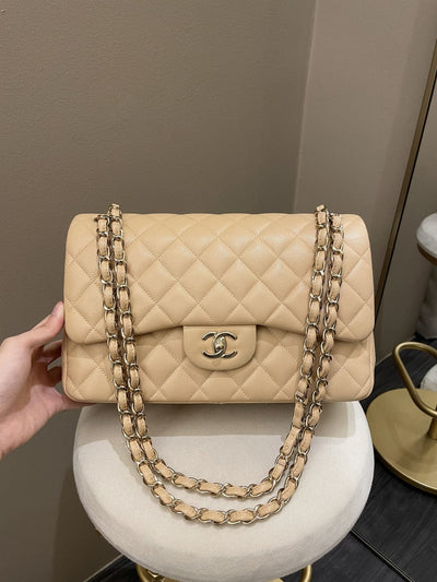 Chanel Classic  Jumbo Flap Beige Caviar GHW (OE)