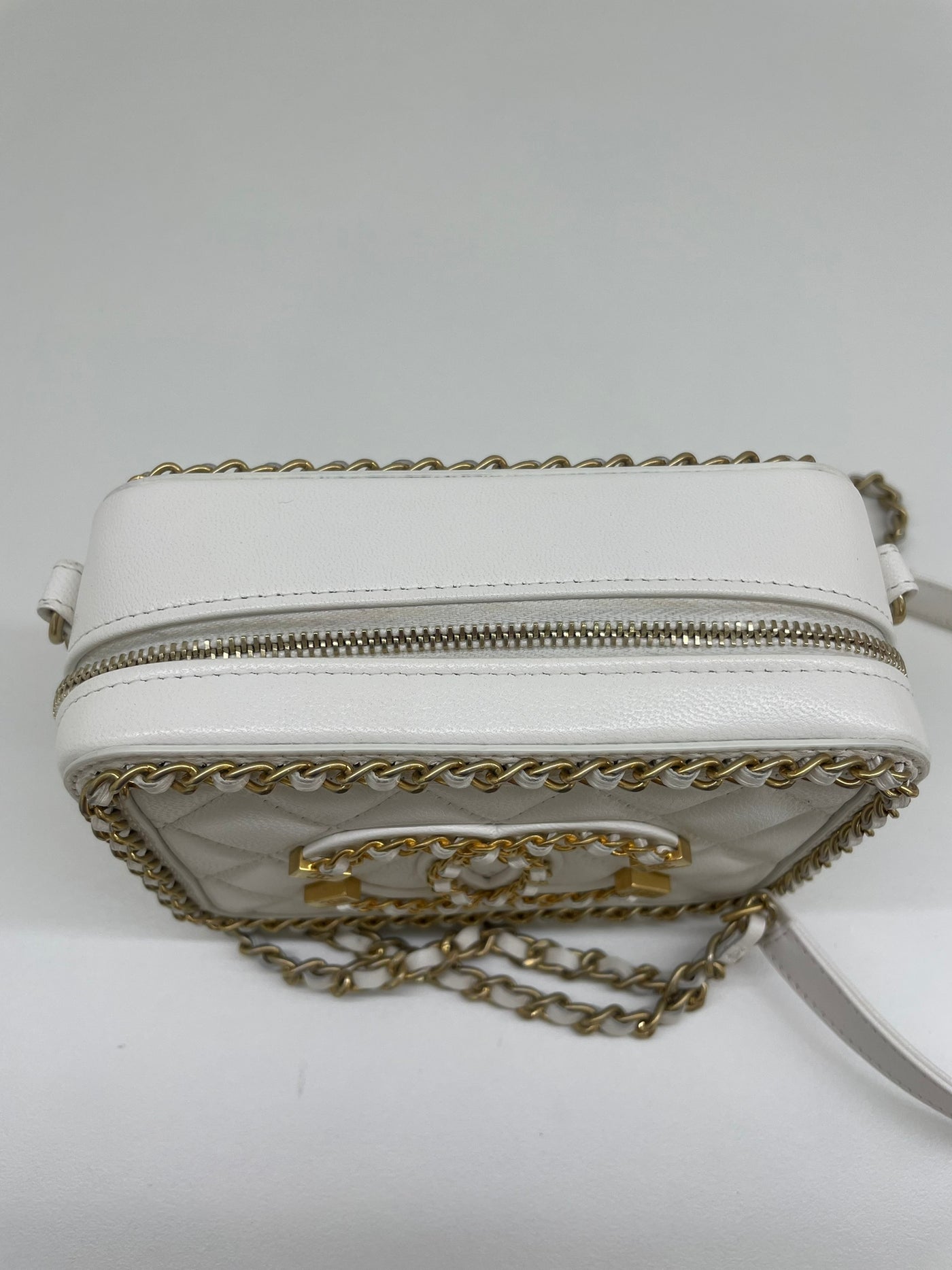 Chanel White Vanity Small Chain Detail PH Luxury Consignment