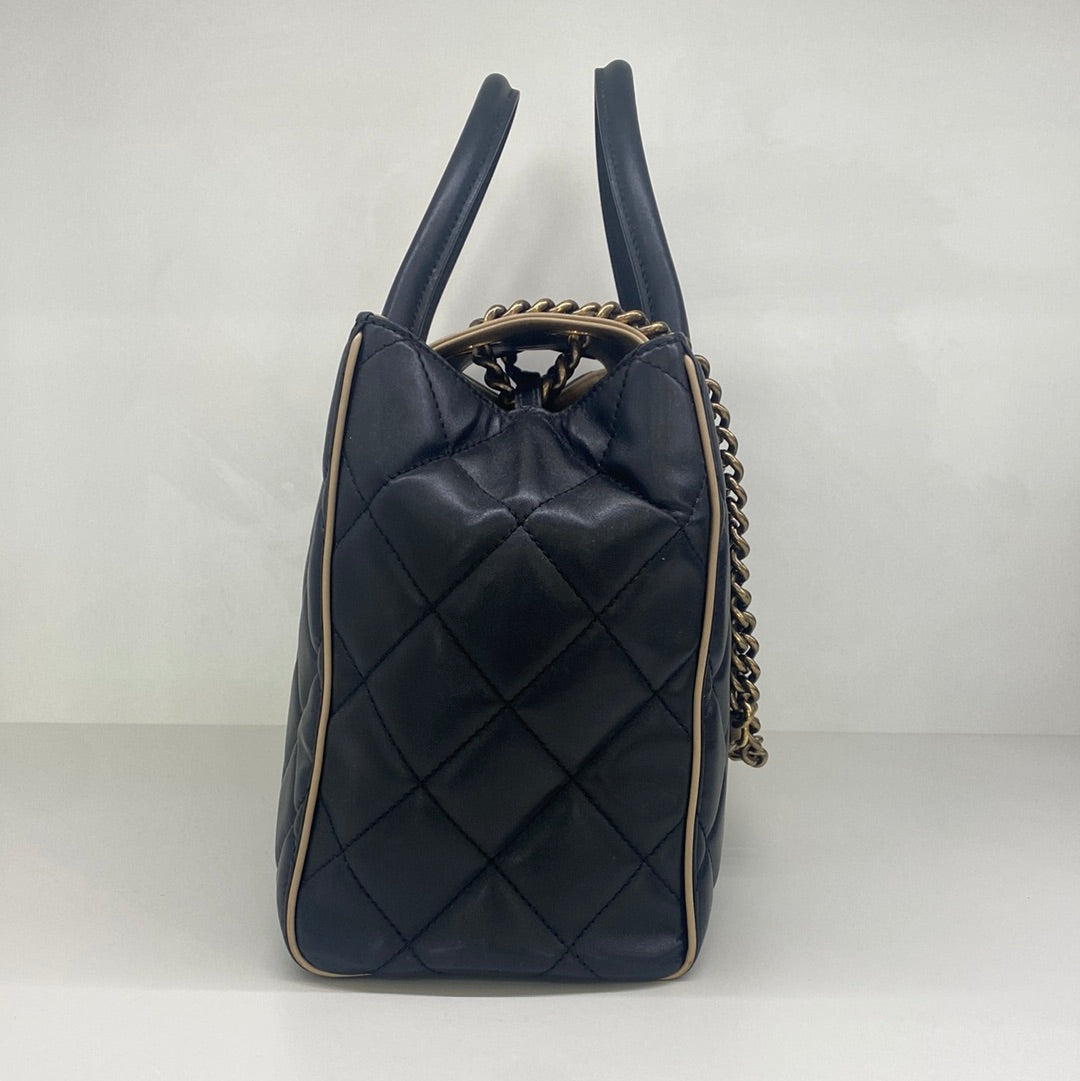 Chanel Large Tote Black (OE)