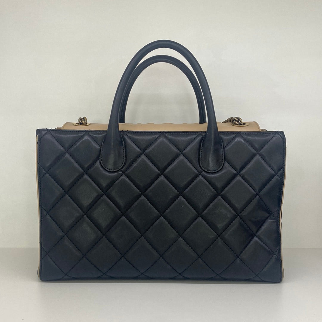 Chanel Large Tote Black (OE)
