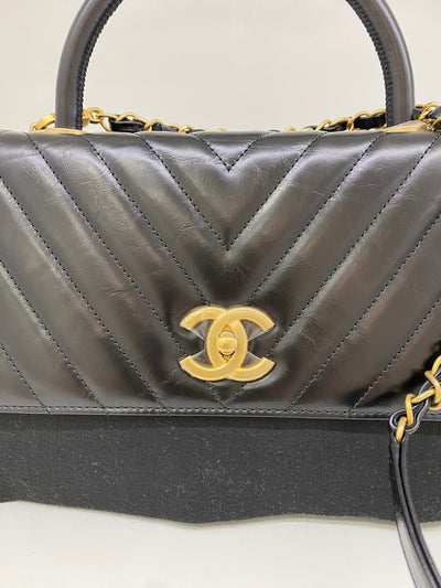 Chanel Coco Handle Black Chevron - Medium GHW