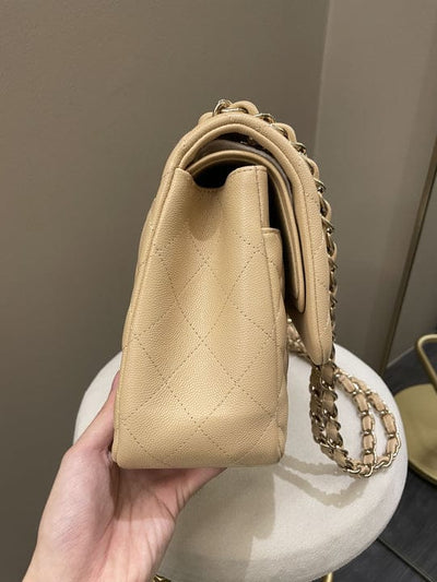 Chanel Classic  Jumbo Flap Beige Caviar GHW (OE)
