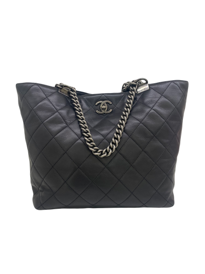 Chanel Shopping in Chains Tote Black