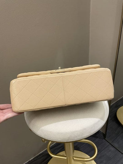 Chanel Classic  Jumbo Flap Beige Caviar GHW (OE)